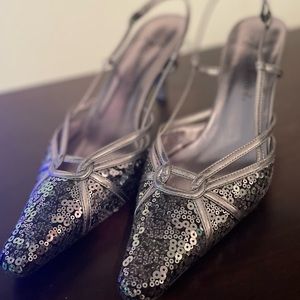 Silver heel